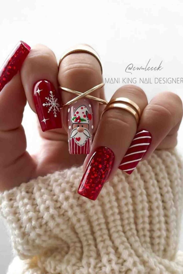 Red and Green Christmas Nail Art Ideas That’ll Make You the Star of the Season